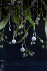Spotted Ball and Chain Pendant Necklace