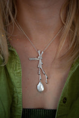 Budding Pearl Pendant Necklace