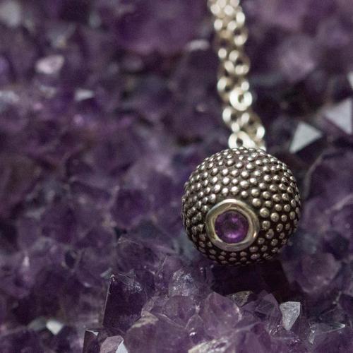 The Meaning of Purple and Violet Jewellery, Gemstones and Crystals