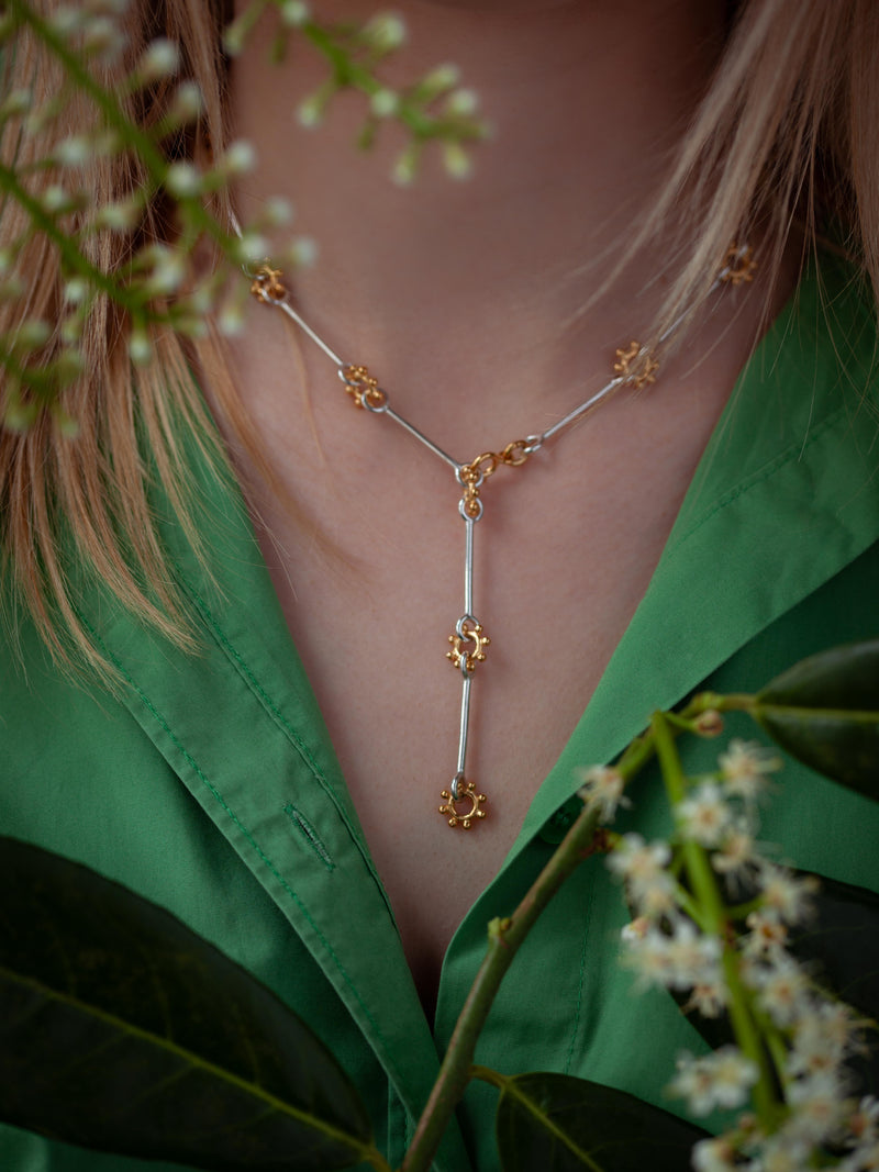 Daisy Chain Necklace