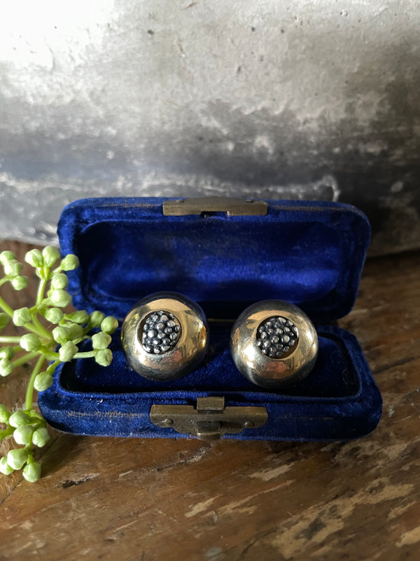 9ct polished Gold Medium Cuffs with Oxidised Silver Detachable Raspberry Studs