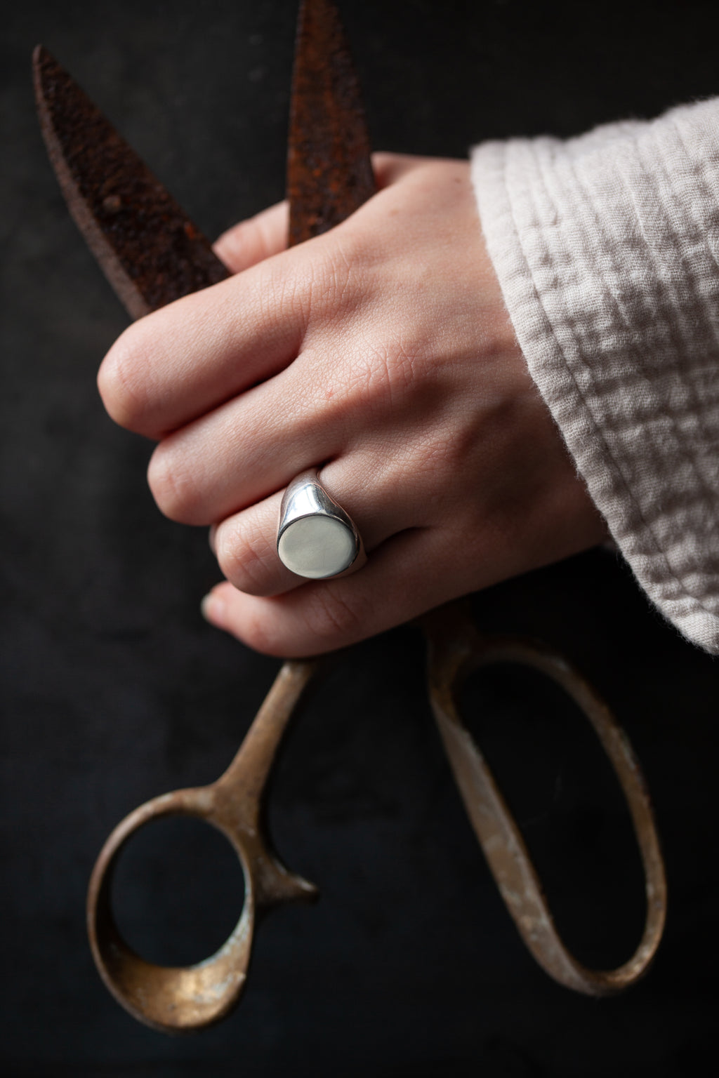 Oval Traditional Signet Ring – Catherine Hills Jewellery