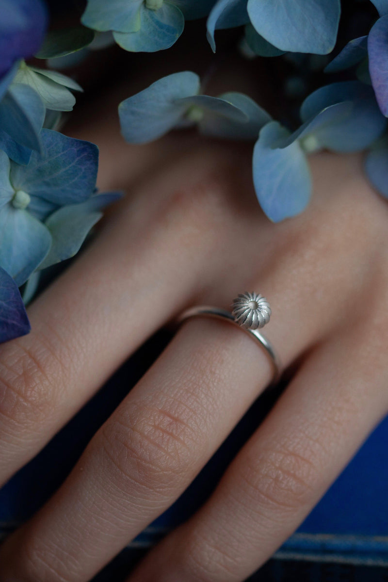 My Satsuma Stalk Stacking Ring in silver adds height worn alone or when grouped with other rings